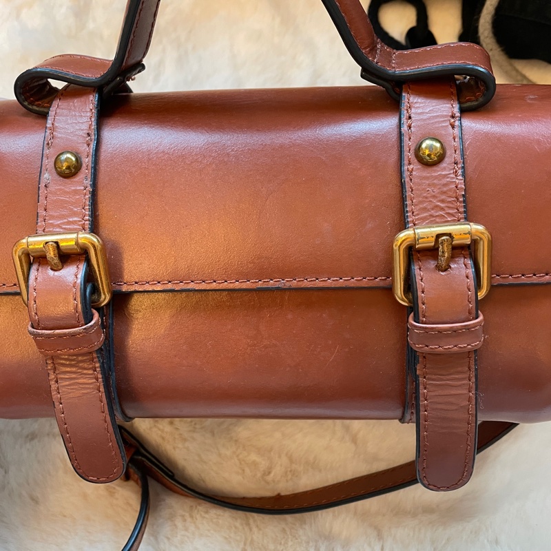 台灣製真皮包包 瑕疵有附照片-4