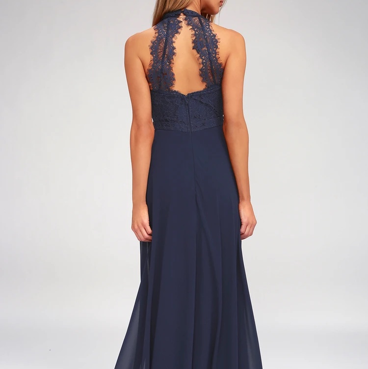 美國品牌Lulus 全新蕾絲露背禮服 藏藍色-3