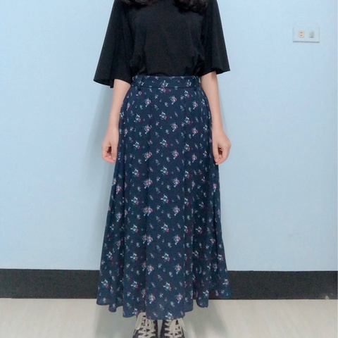 碎花長裙 日本品牌honey’s 日系服飾 日系 氣質長裙