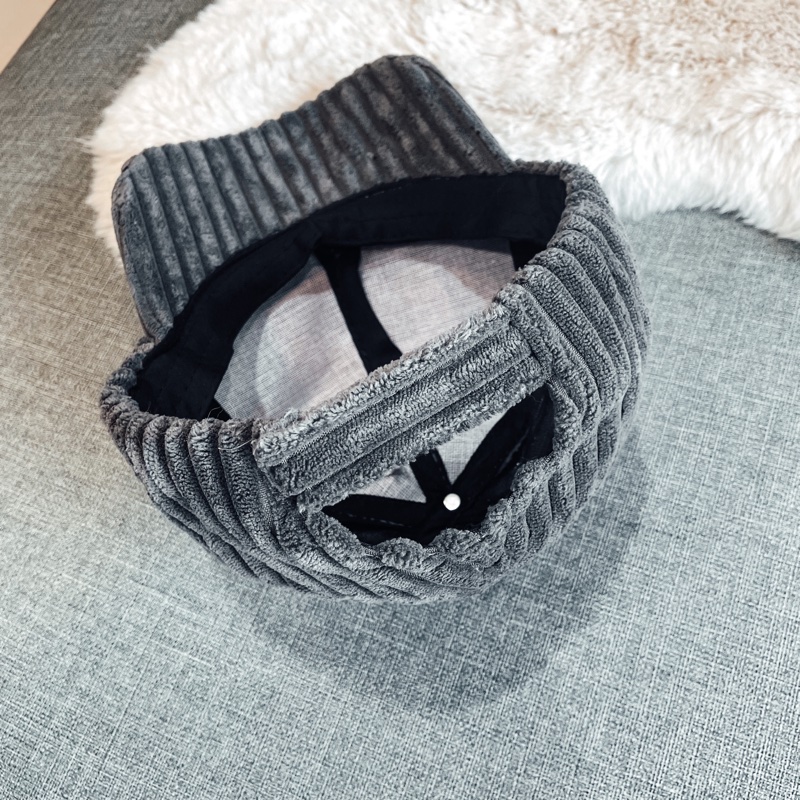 深灰立體絨老帽／二手-2