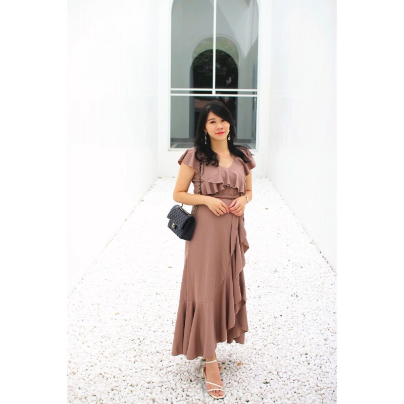 不對稱開叉裙擺長洋裝-0