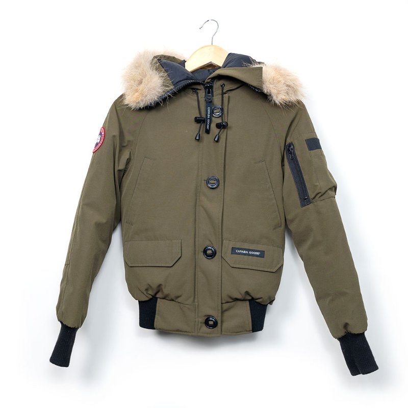 【Tammy私服】Canada Goose 軍綠色羽絨衣-0