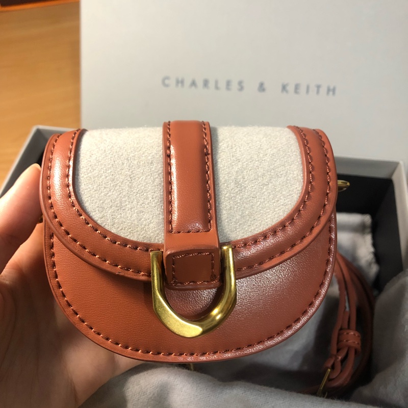 CHARLES & Keith 小ck 迷你小包-1
