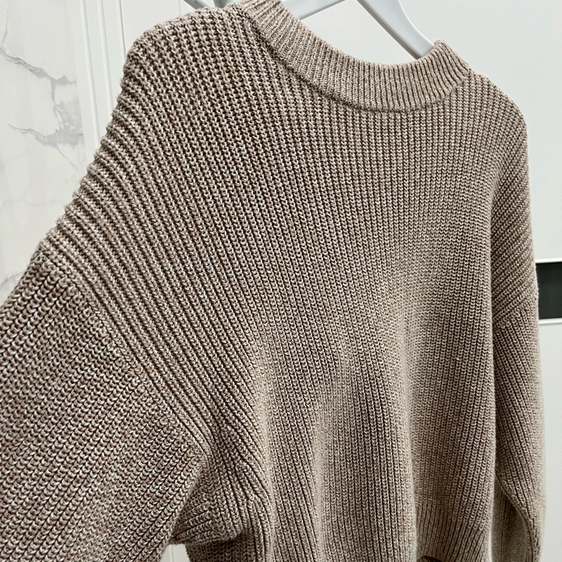 Uniqlo奶茶色針織上衣-3