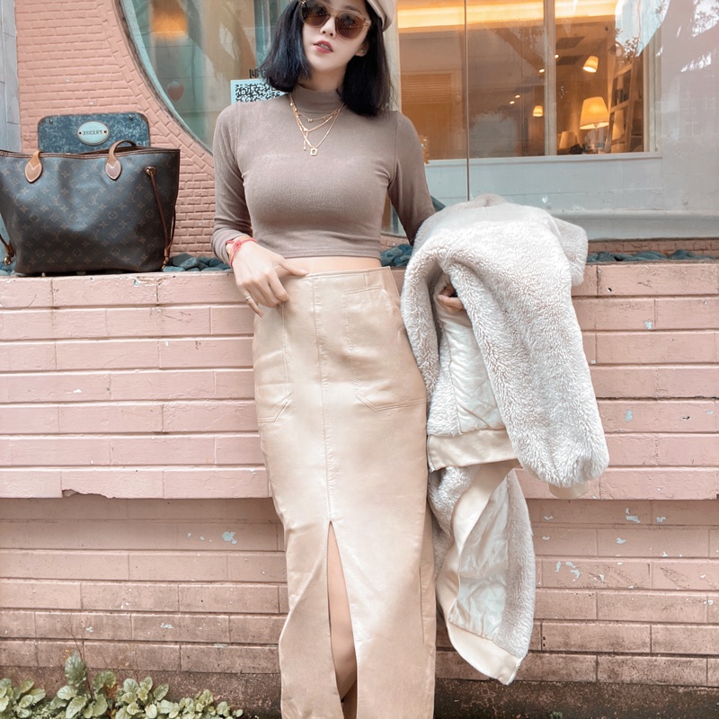 長腿小姊姊高腰質感奶茶色皮裙-3