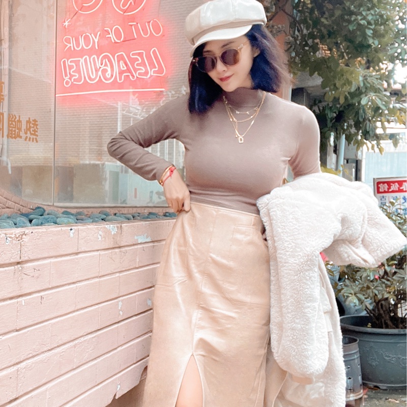 長腿小姊姊高腰質感奶茶色皮裙-7