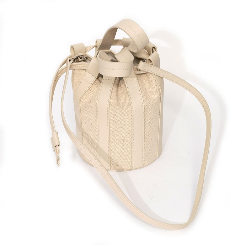 【古娃娃私服】渡假風米色編織肩背水桶包-1