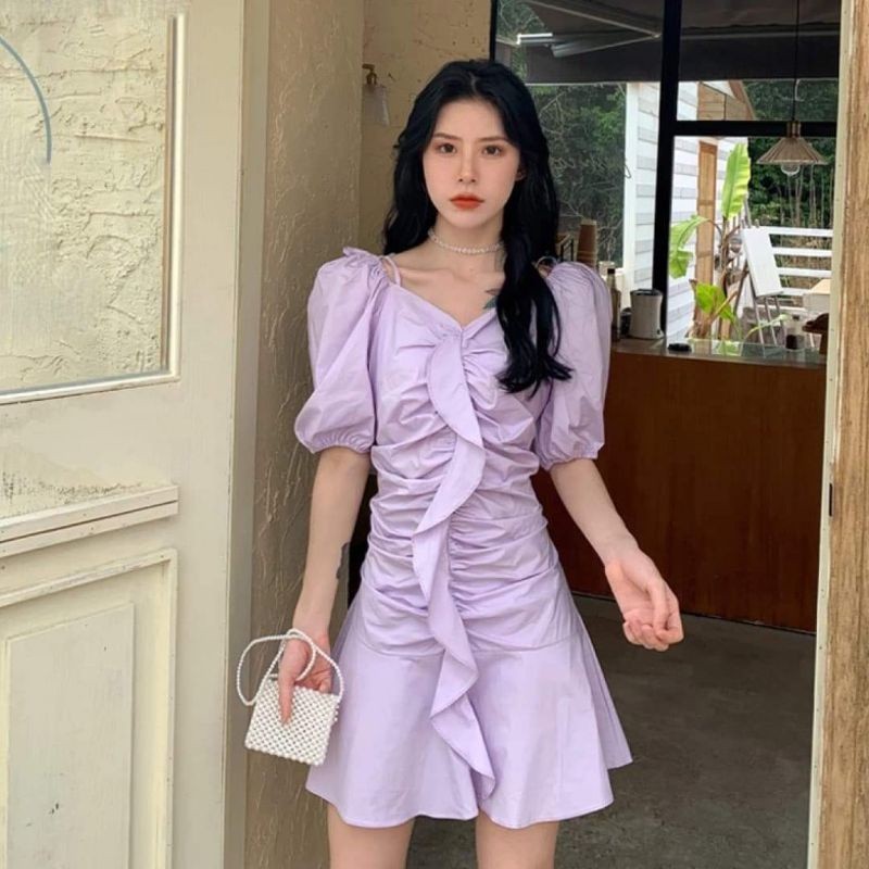 可拉露肩 肩鬆緊 綁帶 吊帶 荷葉邊 V領 魚尾裙襬 後露背 泡泡袖 蓬袖 氣質 淡紫色 香芋紫 顯瘦 洋裝 連身裙-1