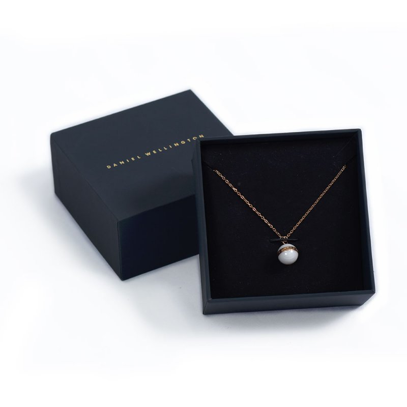【王以甯 Ines 私服】Daniel Wellington 白色陶瓷金邊圓珠項鍊-6