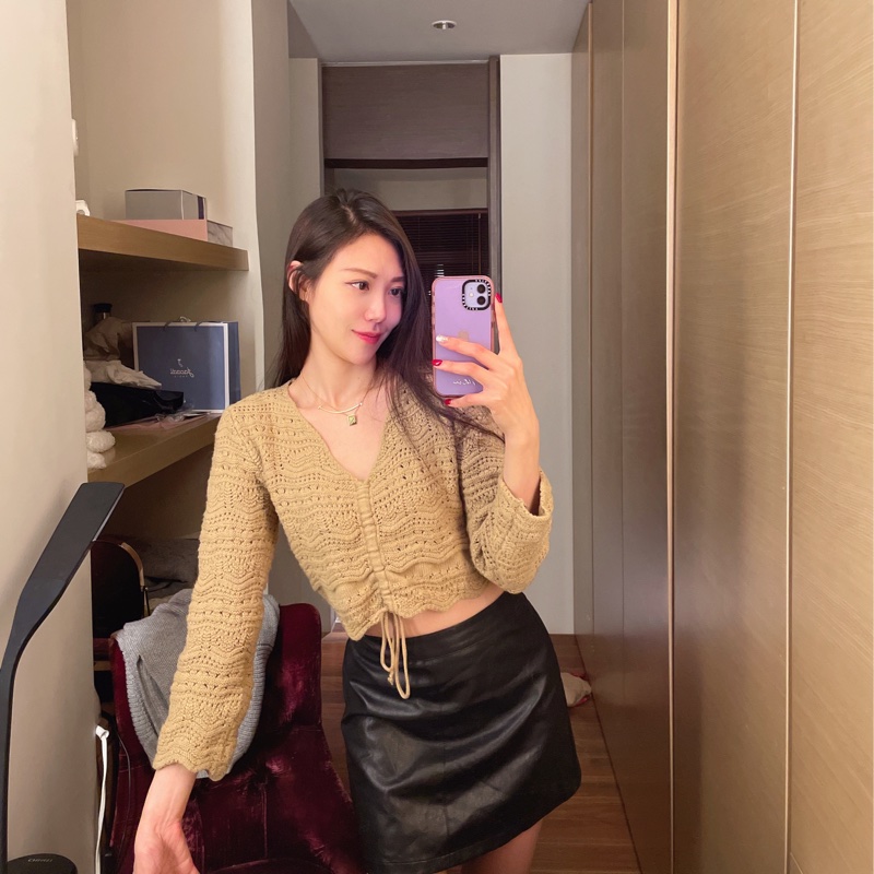 正韓 卡其抽繩洞洞針織毛衣-0