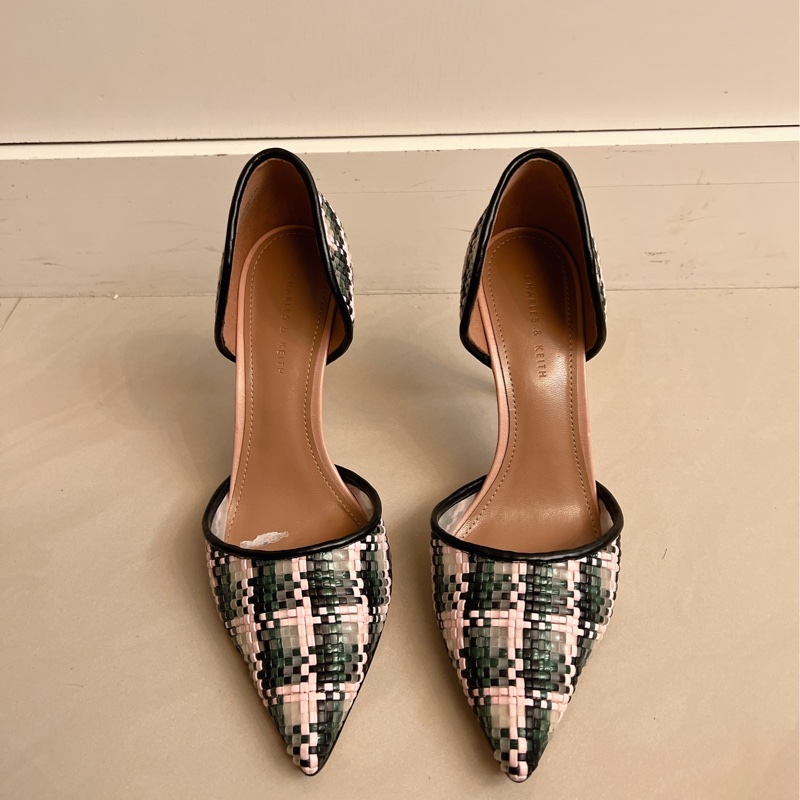 Charles & Keith 粉紅 X 深綠 藤編千鳥格紋高跟鞋-1