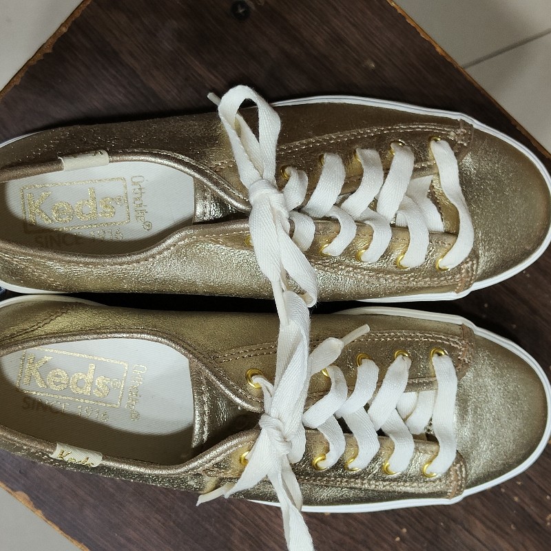 Keds-2