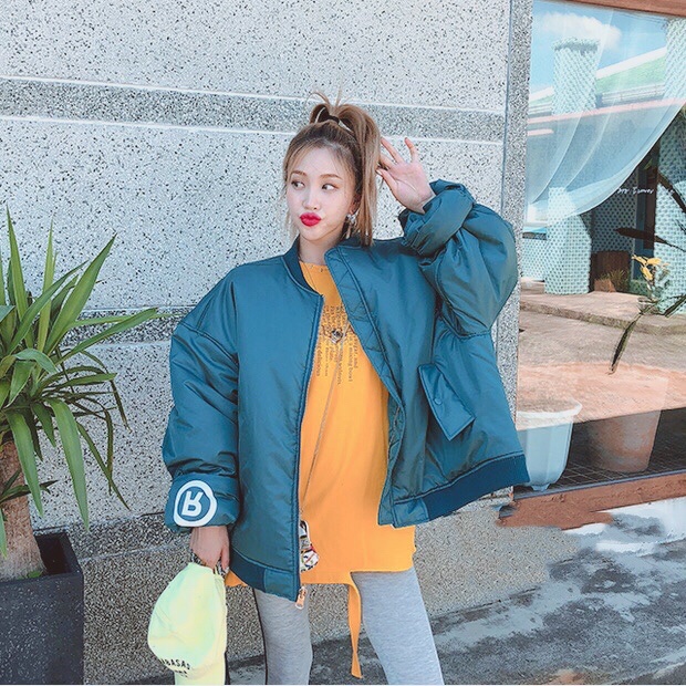 韓國代購X2 寬松塗鴉徽章兩面穿抽褶袖夾克飛行棉服外套-0