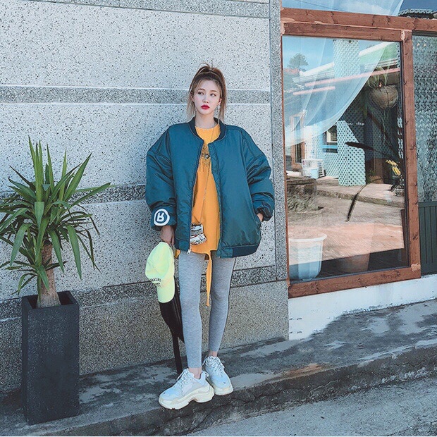 韓國代購X2 寬松塗鴉徽章兩面穿抽褶袖夾克飛行棉服外套-1