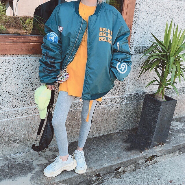 韓國代購X2 寬松塗鴉徽章兩面穿抽褶袖夾克飛行棉服外套-3