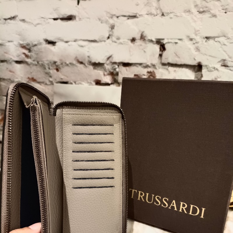 Trussardi義大利製正品經典小狗Logo皮夾-1