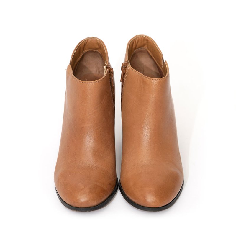 【劉方慈私服】ALDO 駝色木跟皮短靴-1