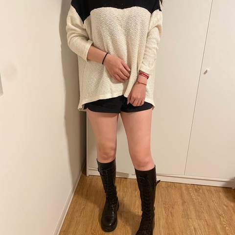 米白黑上衣
