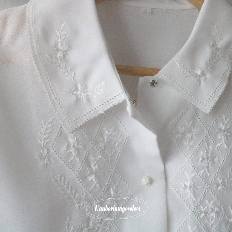 𝑳’𝒂𝒖𝒃𝒆; 菱格刺繡雕花古典襯衫-7