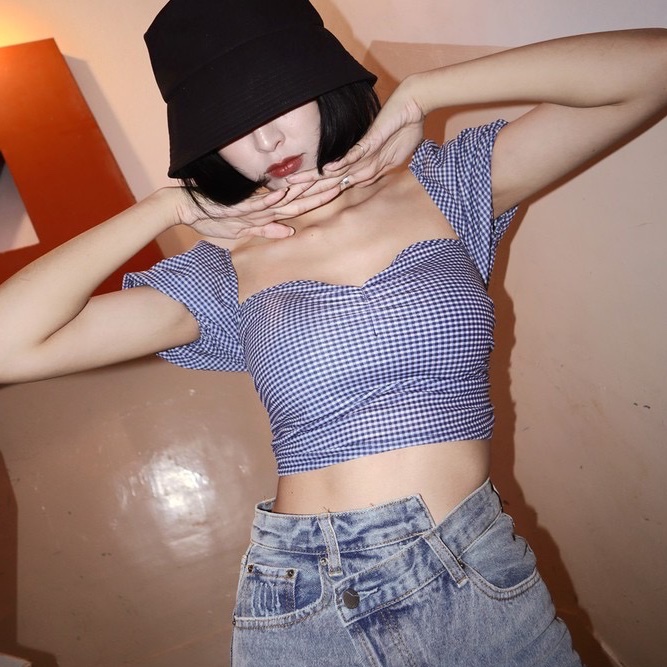 復古藍白格子方領短款泡泡袖短袖上衣-0