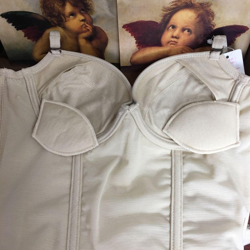 【春姍古著】187-瑪登瑪朵 S號 奶茶色馬甲 搖滾風-7