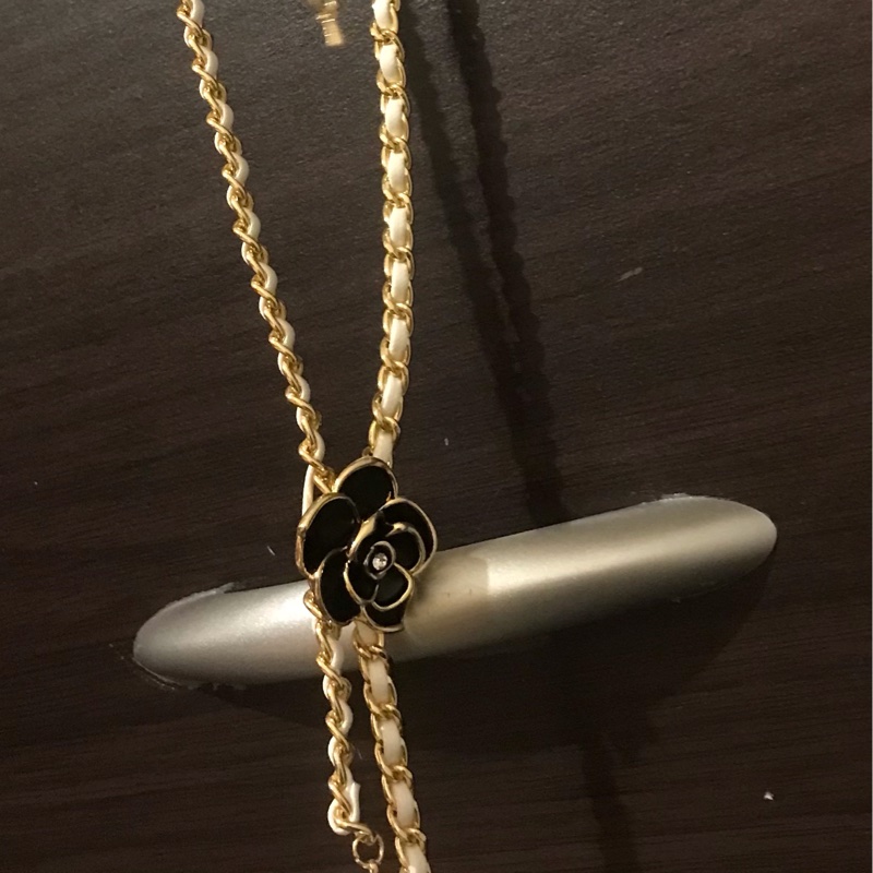 漂亮皮穿繩頸鏈-3