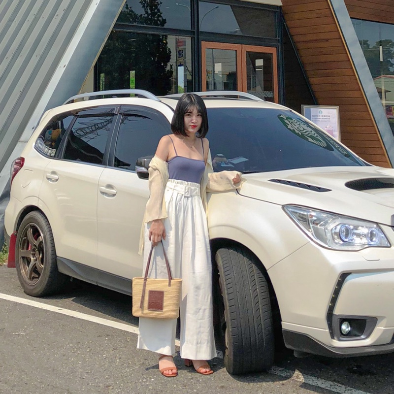 正韓白色鬆緊腰花苞闊腿寬褲（附腰帶）-0