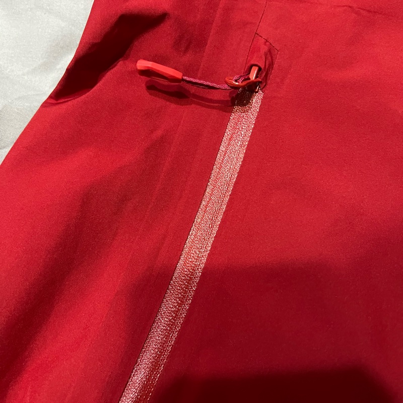 Mammut Gore-Tex女輕量防風連帽外套Convey Tour系列-3