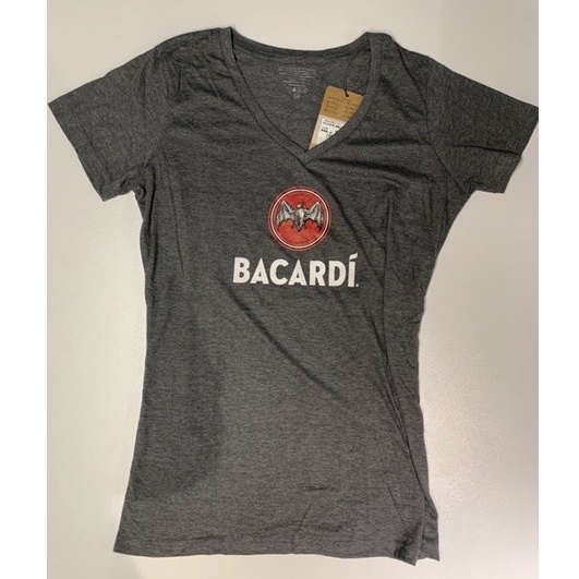 BACARDI 百加得🇨🇦|紅蝙蝠V領灰色短T🦇-0