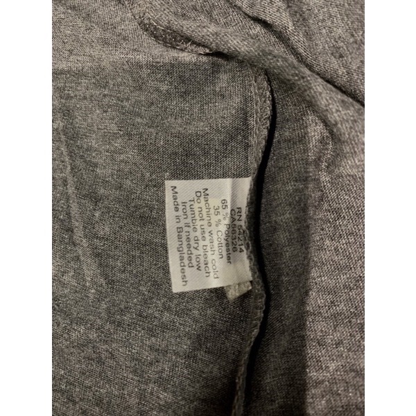 BACARDI 百加得🇨🇦|紅蝙蝠V領灰色短T🦇-3