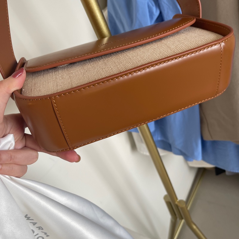 Warm studio古良吉吉法棍包(全新)-2