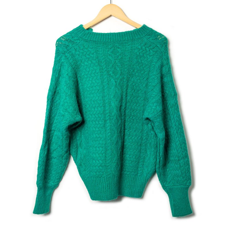 【吳婉君私服】綠色 V 領麻花毛衣-5