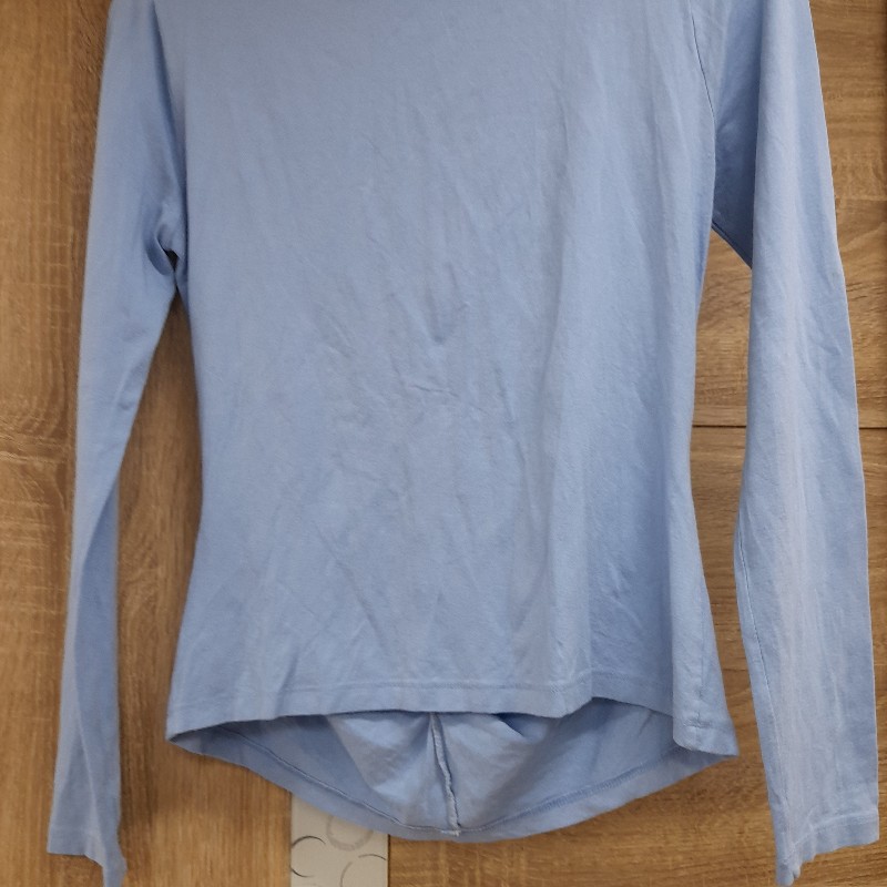 DKNY Jeans扭結設計感上衣～降價囉！＄350-1