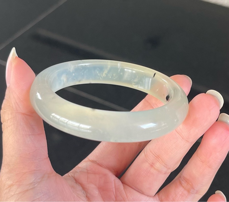 Z02現貨🌸天然岫玉手鐲/白冰灑墨起螢光/圈口58.1-3