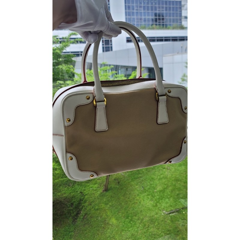 [正品名牌包 ] PRADA 經典三角浮雕LOGO手提包-8