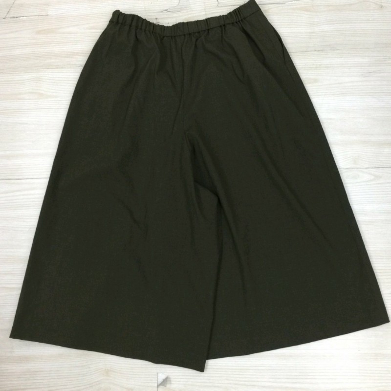 UNIQLO 女 軍綠色舒服近新寬褲裙 / L-1