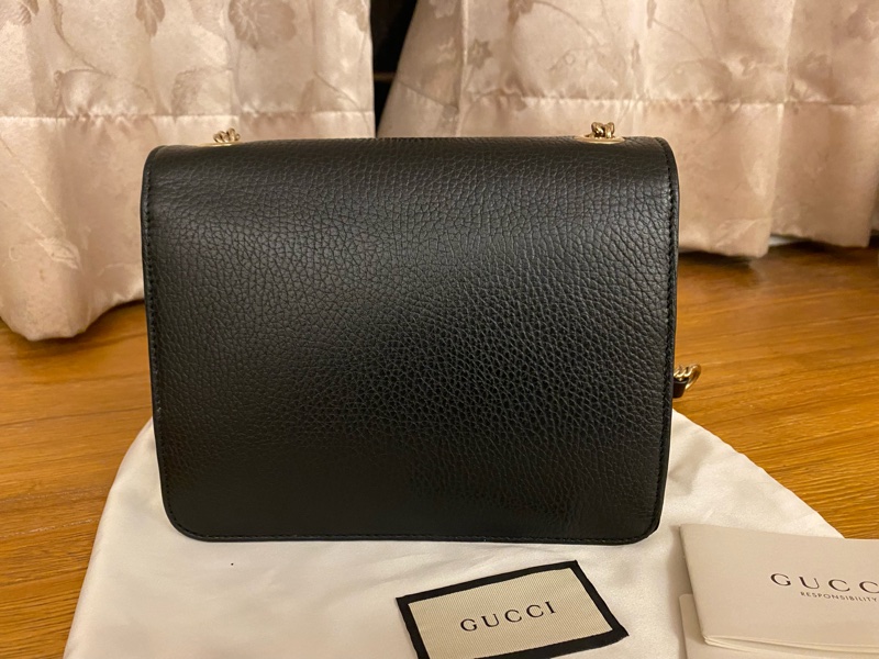 【GUCCI 雙G金扣】荔枝紋牛皮風琴包(黑)-4