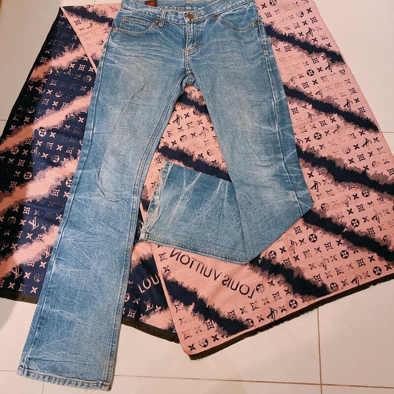 Lee藍色牛仔褲 UF965-0