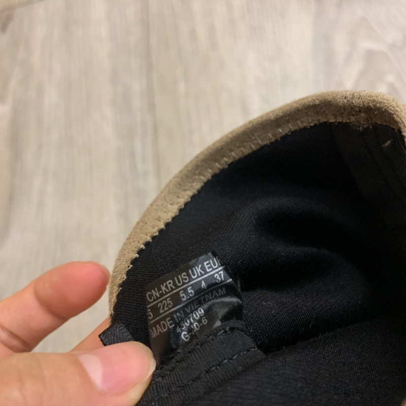 Uniqlo 女裝 彈性短靴 襪靴 踝靴 奶茶色 beige 仿麂皮絨 彈力貼腿顯瘦 中筒高跟短靴-5