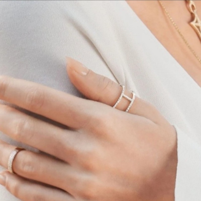 ~APM Monaco~🔥
COLLECTION CROISETTE
雙圈鑲石戒指 - 銀色50號-1