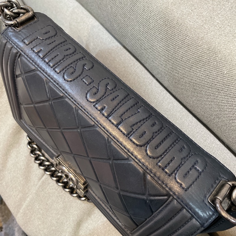 真品香奈兒經典包boy chanel 25公分限量Paris-Salzburg工坊系列-8