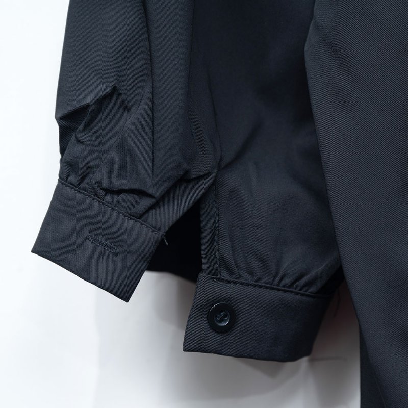 【莎莎私服】黑色刺繡娃娃領排釦上衣-2