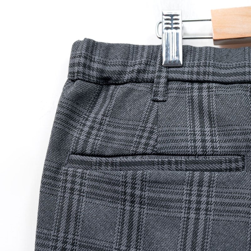 【曲艾玲私服】GU 深灰色格紋西裝褲-3
