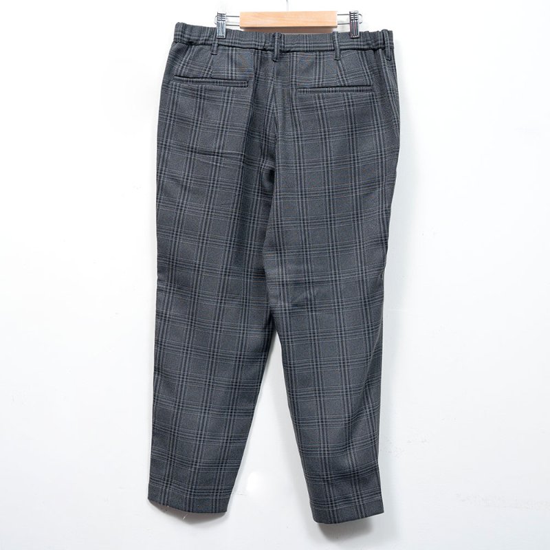 【曲艾玲私服】GU 深灰色格紋西裝褲-4
