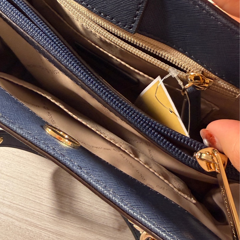 Michael Kors 海軍藍花卉印花雙肩包-2