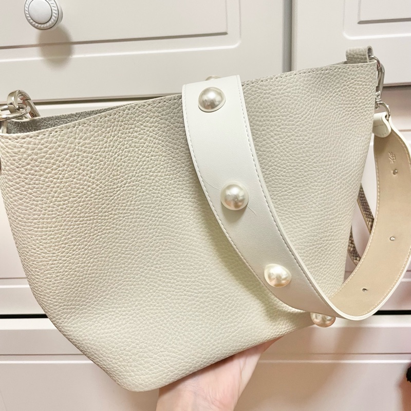 《二手》findkapoor 經典水桶包珍珠背帶-2