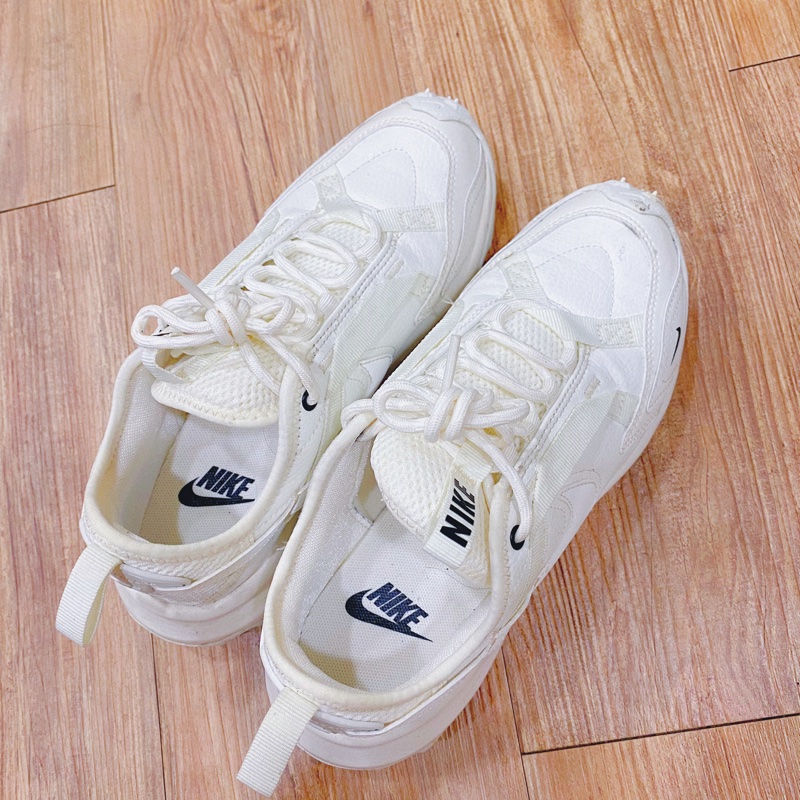 nike tc 7900 cream white