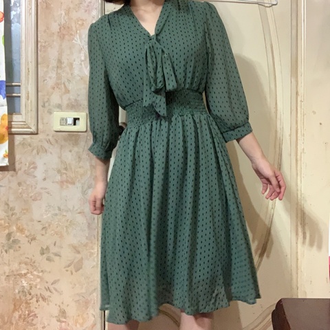復古 優雅 深綠圓點縮腰洋裝