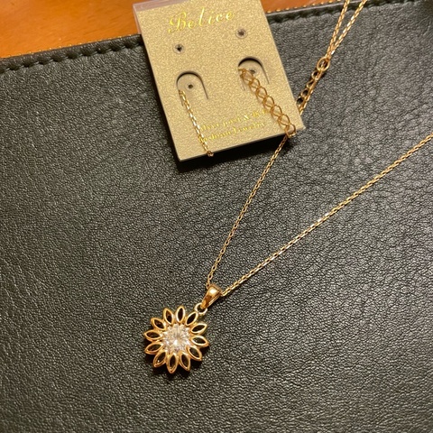 超美花鑲鑽仙女項鍊