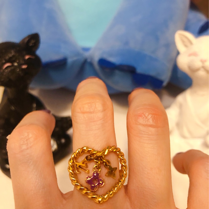 LV Louis Vuitton 愛心簍空 紐結編織小紫花戒指-0